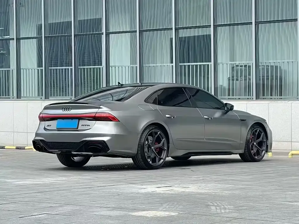 Audi A7L — фото 5