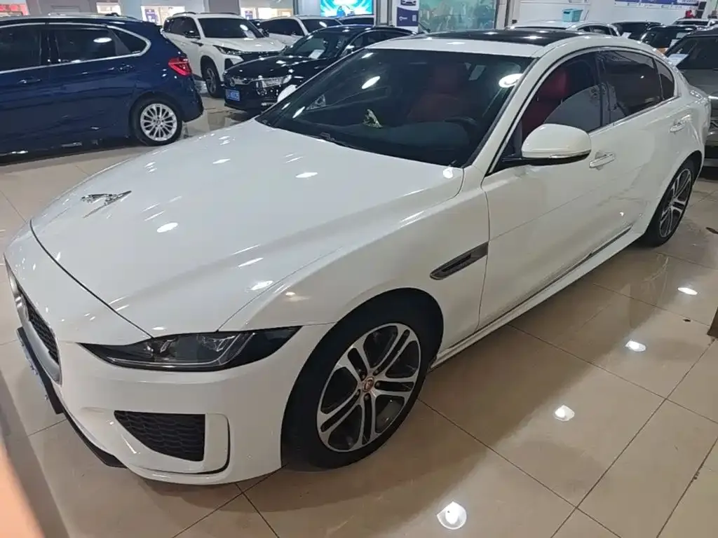 Jaguar XEL — фото 10
