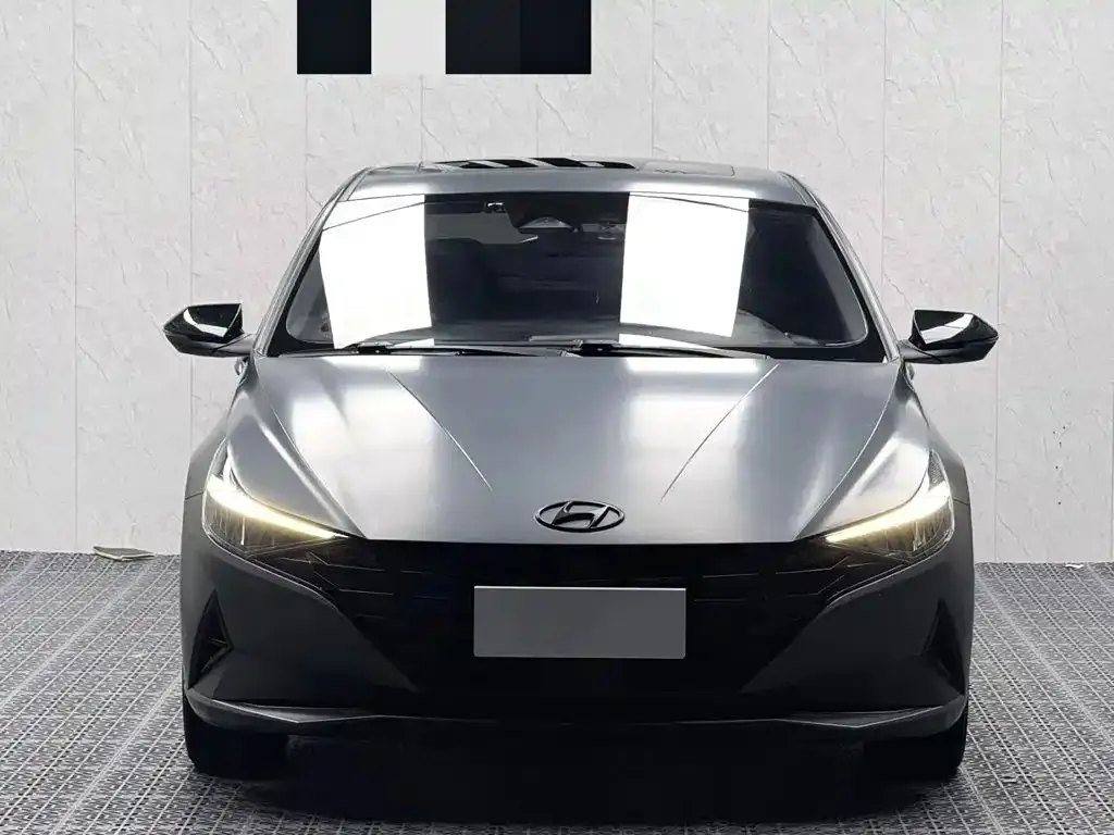 Hyundai Elantra — фото 7