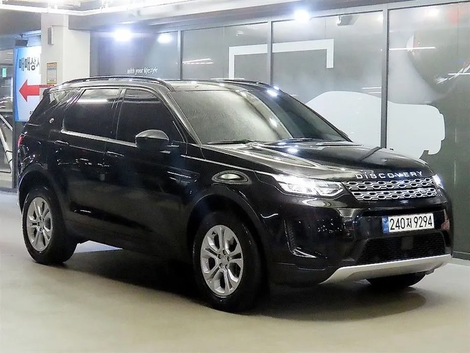 Land Rover Discovery Sport — фото 1