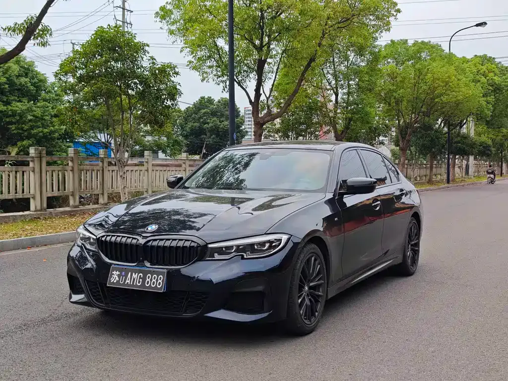 BMW 3 Series — фото 1