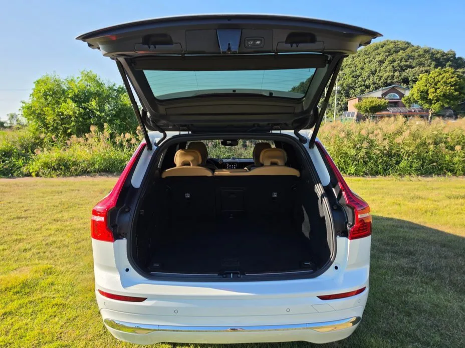 Volvo XC60 — фото 3