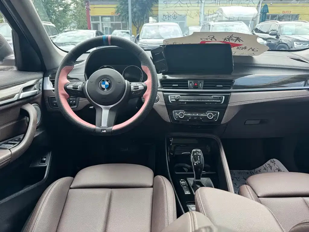 BMW X1 — фото 10
