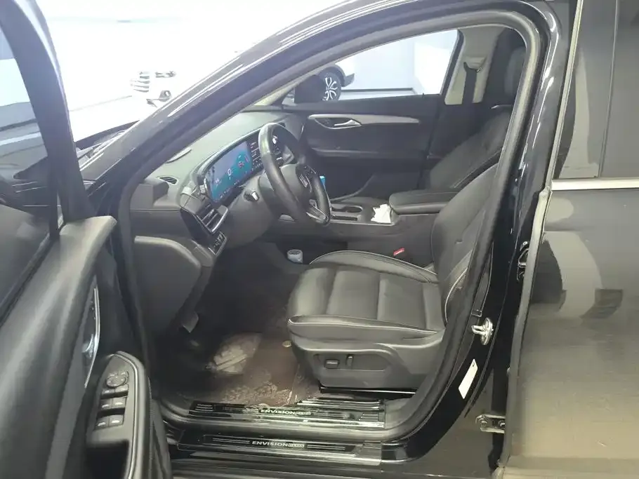 Buick Envision Plus — фото 6