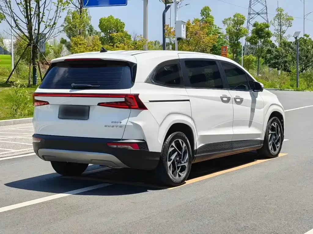 Hyundai Custo — фото 10