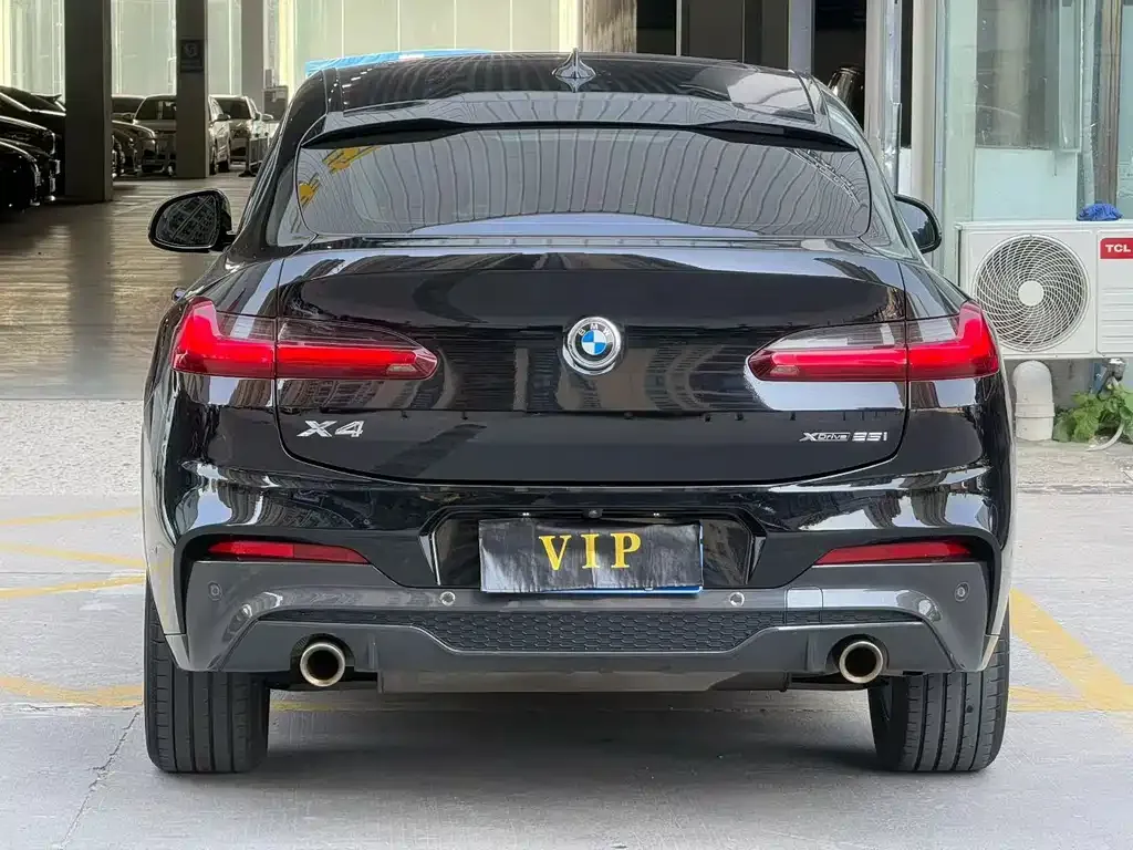 BMW X4 — фото 4