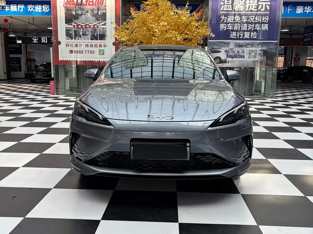 BYD Seal 05 DM-i — фото 8