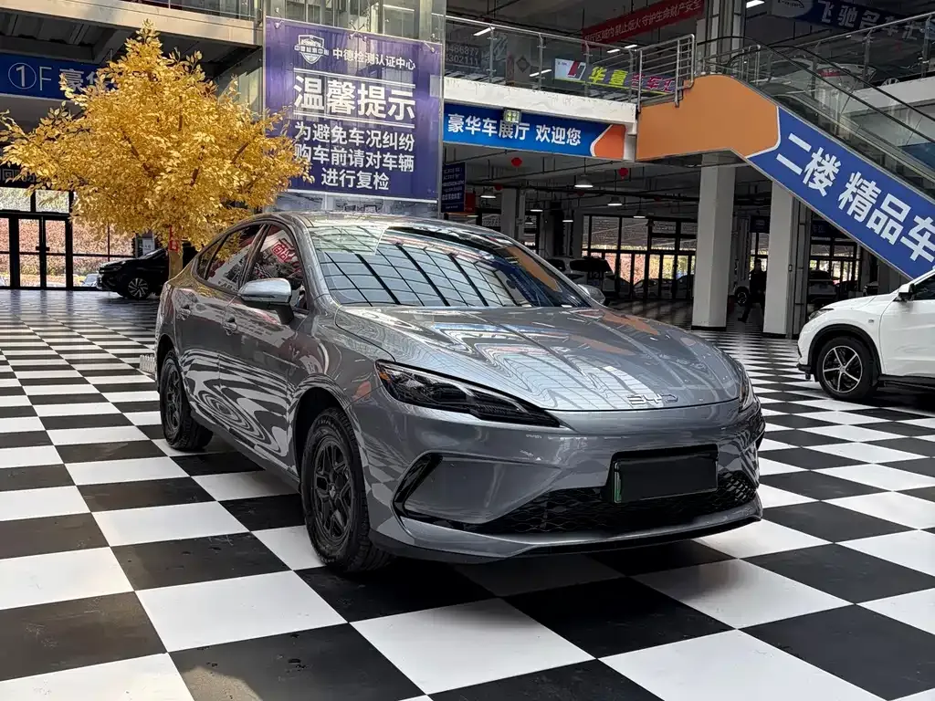 BYD Seal 05 DM-i — фото 9
