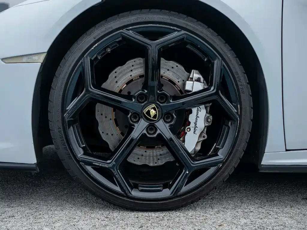 Lamborghini Huracan — фото 9