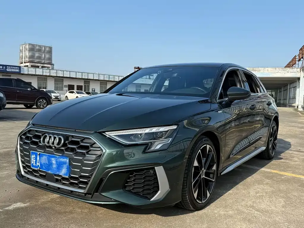 Audi A3 — фото 1