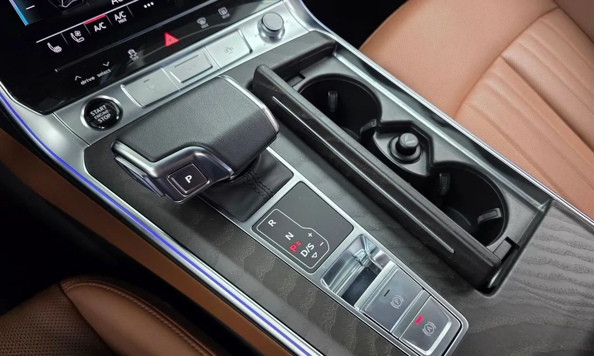 Audi A6 — фото 9