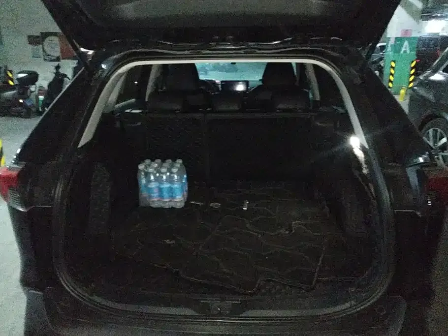 Toyota RAV4 — фото 2