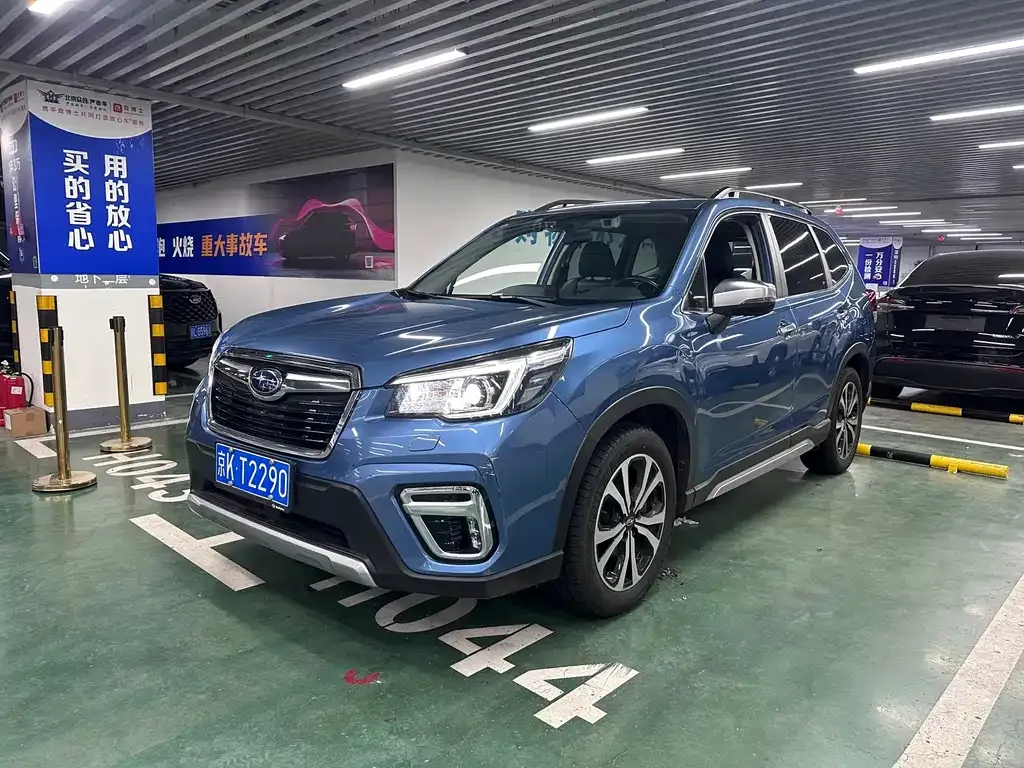 Subaru Forester — фото 1