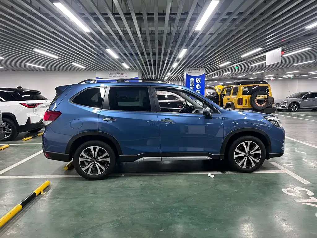 Subaru Forester — фото 10