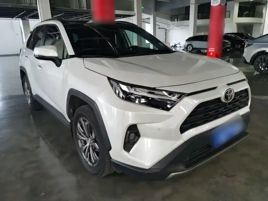 Toyota RAV4 — фото 7