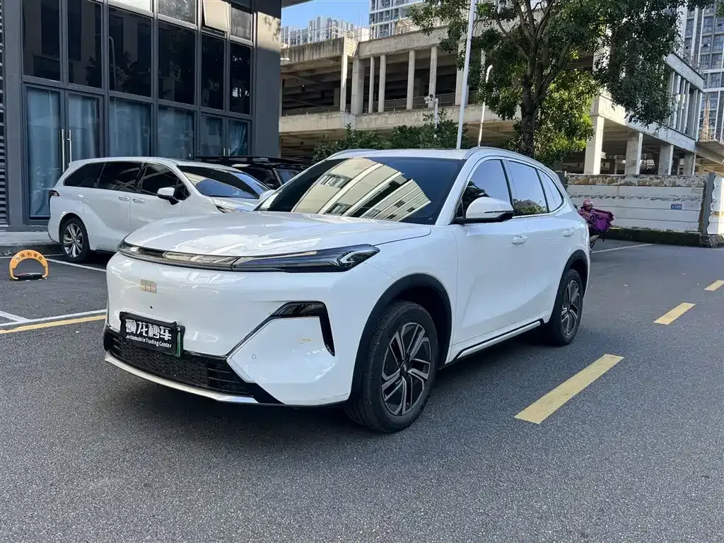 Geely Galaxy Xingjian 7 — фото 1