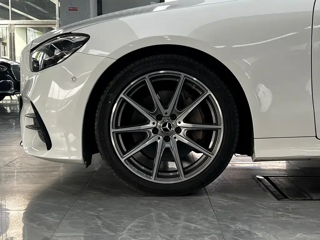 Mercedes-Benz E-Class (Import) — фото 10