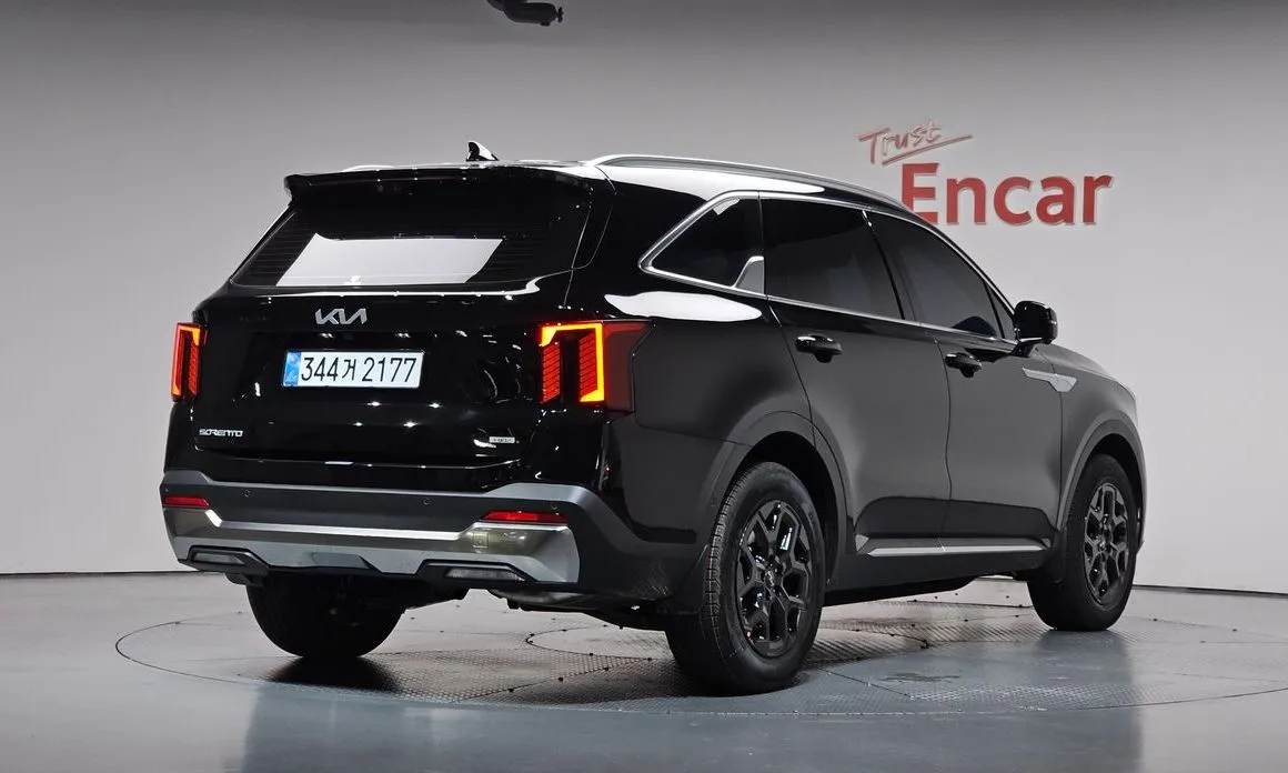 Kia Sorento — фото 7