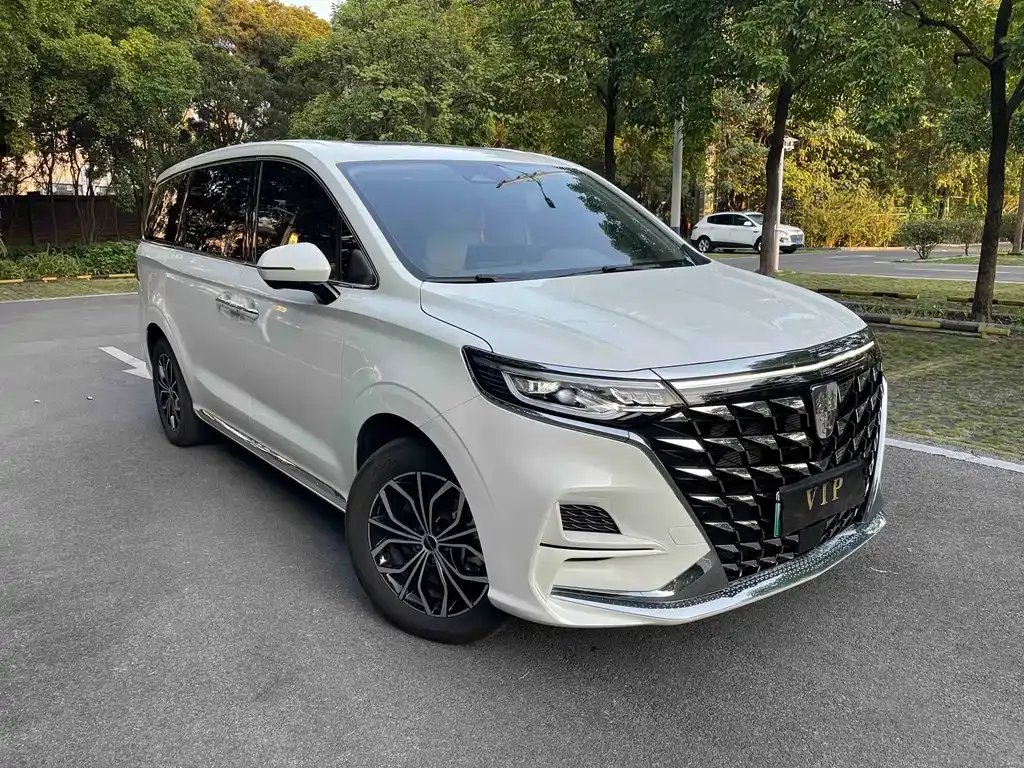 Roewe iMAX8 New Energy — фото 7