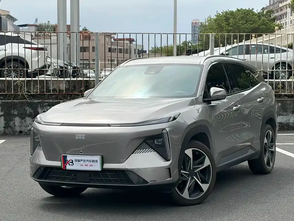 Geely Galaxy L7 — фото 1