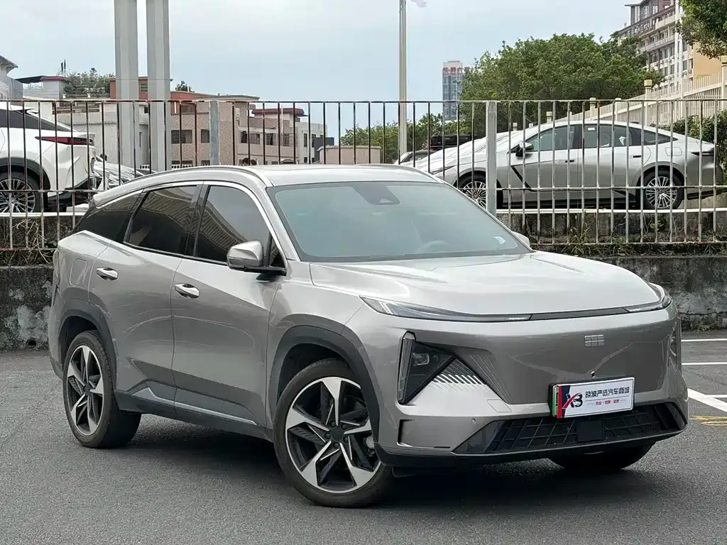 Geely Galaxy L7 — фото 7