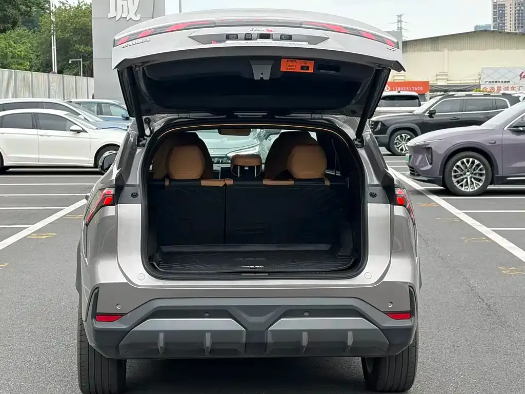 Geely Galaxy L7 — фото 2