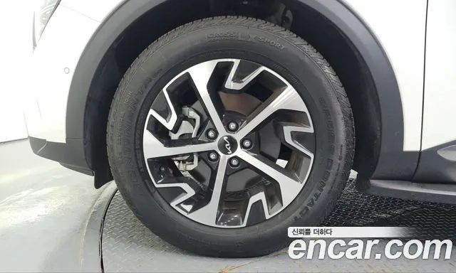 Kia Sportage — фото 5