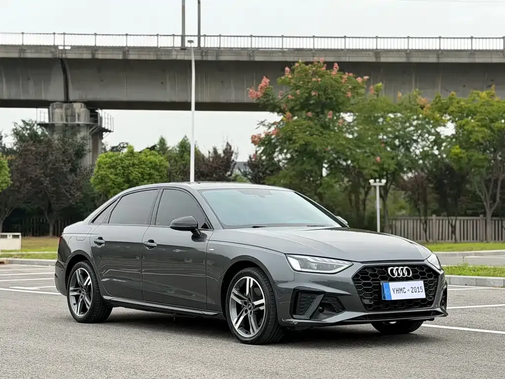 Audi A4L — фото 5