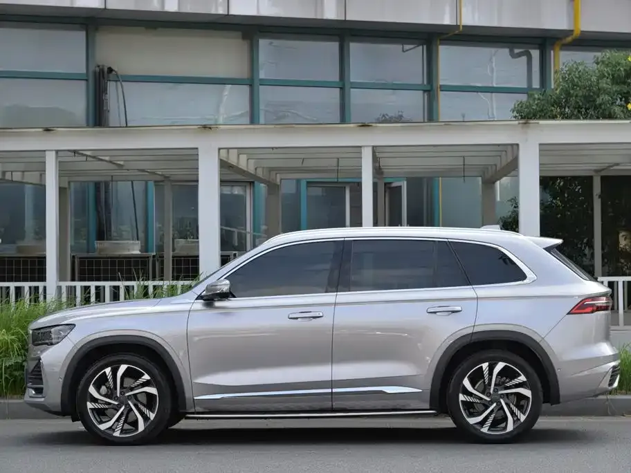 Geely Xingyue L — фото 8