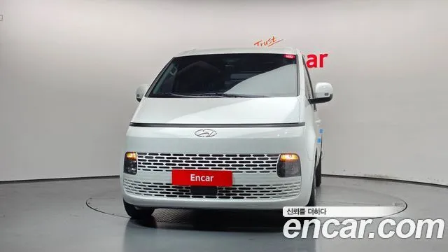 Hyundai Staria — фото 3