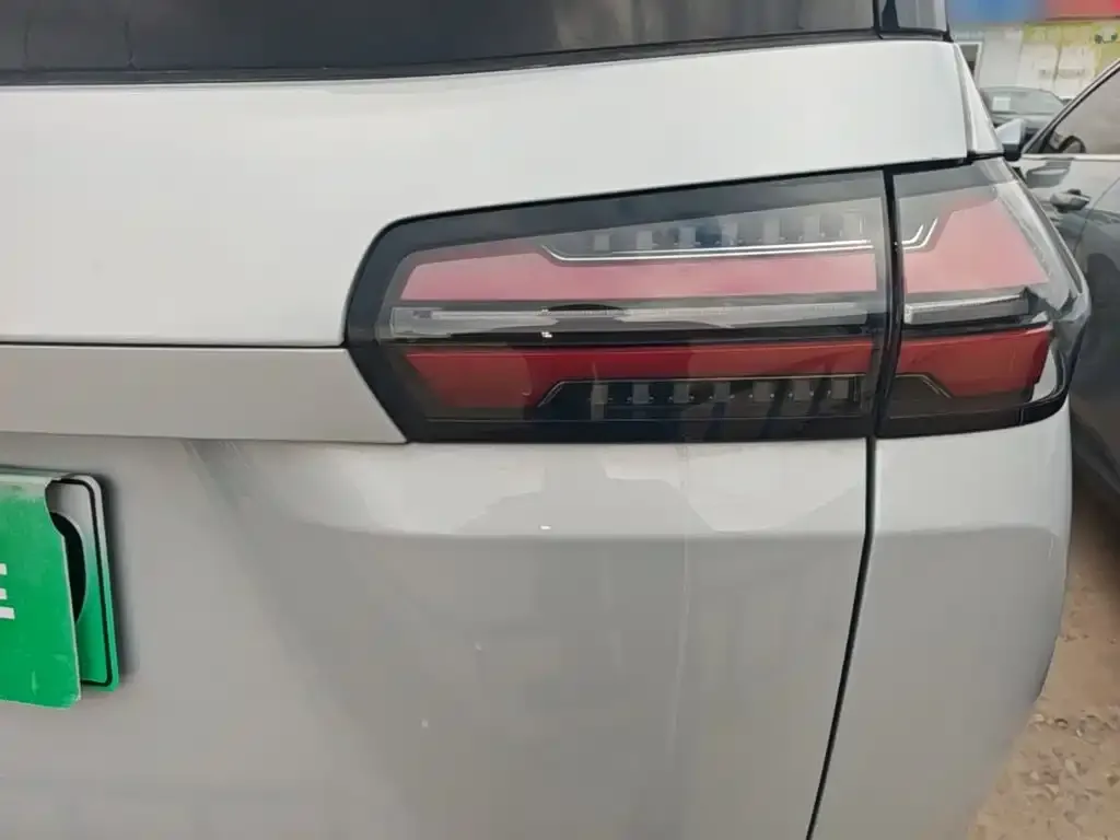 Wuling Xingguang 730 New Energy — фото 2