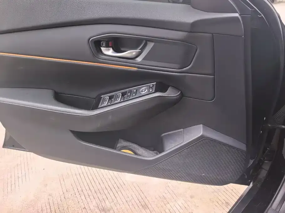 Honda Accord — фото 8
