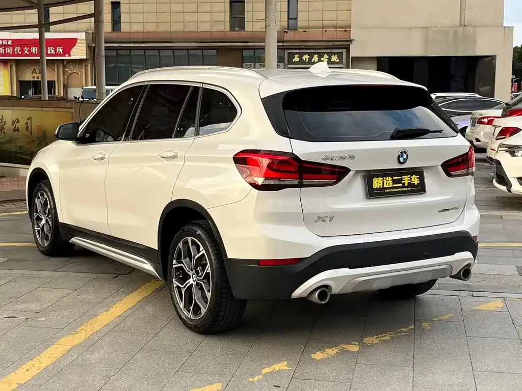 BMW X1 — фото 2