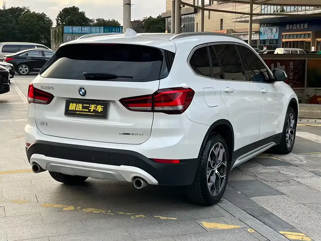 BMW X1 — фото 4