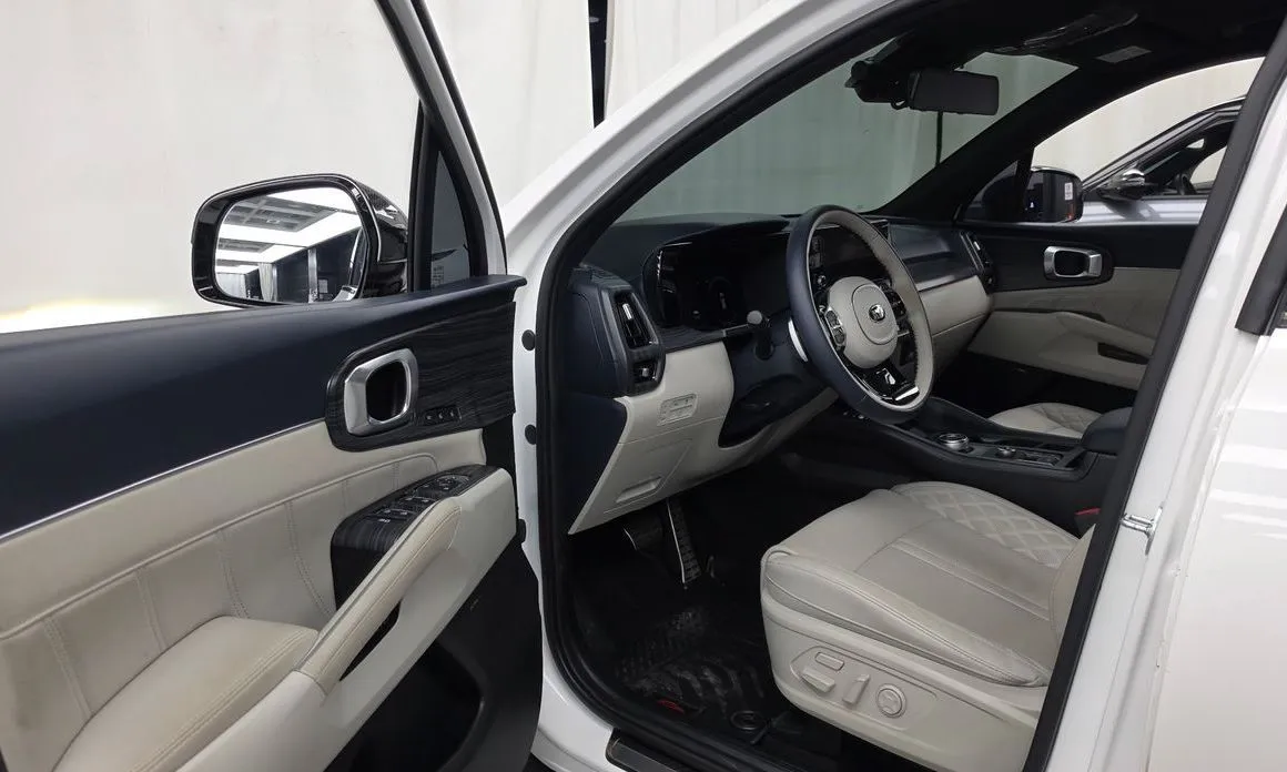 Kia Sorento — фото 6