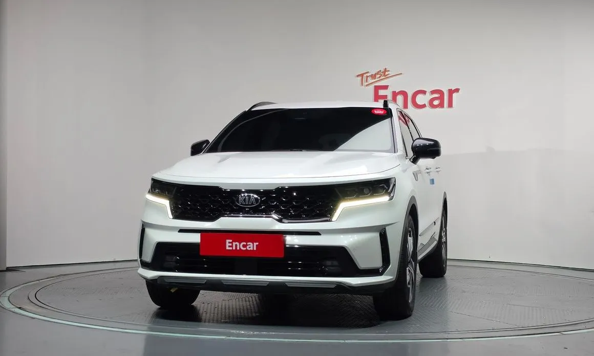 Kia Sorento — фото 8
