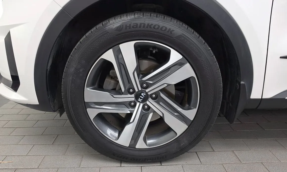 Kia Sorento — фото 7