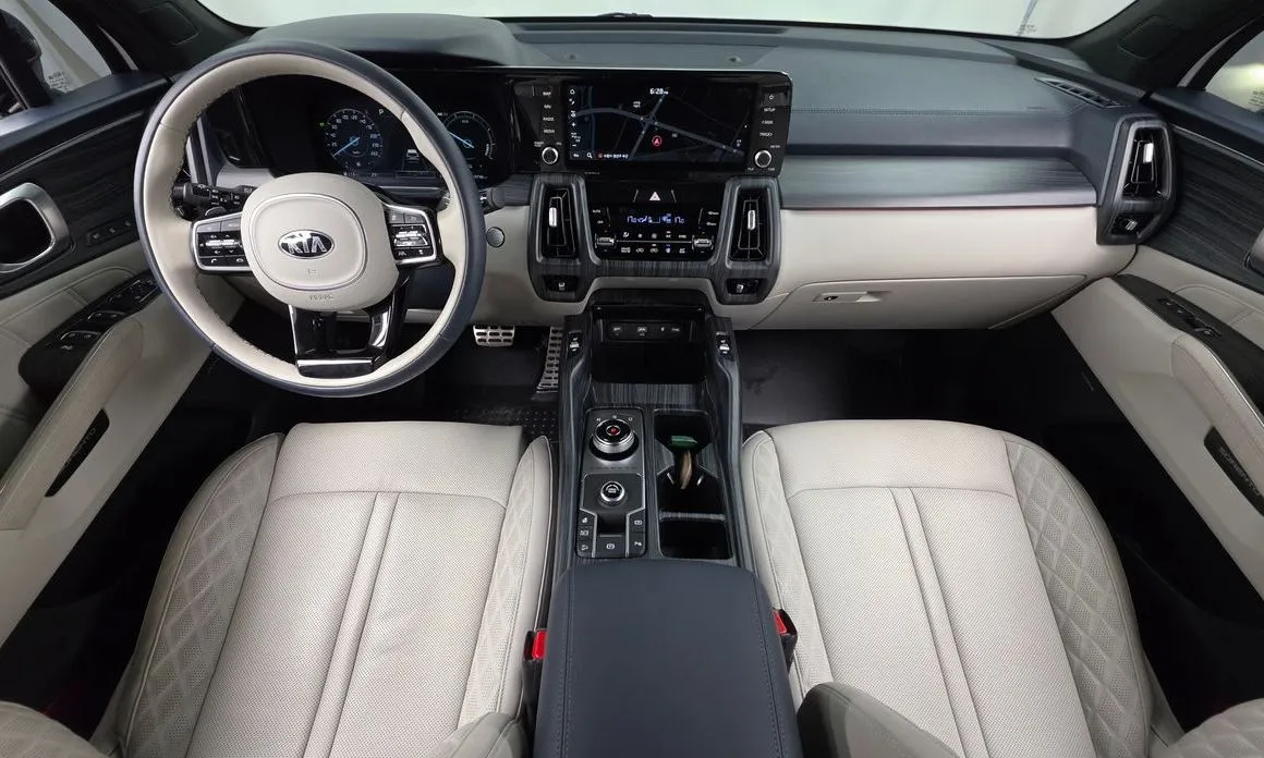 Kia Sorento — фото 10