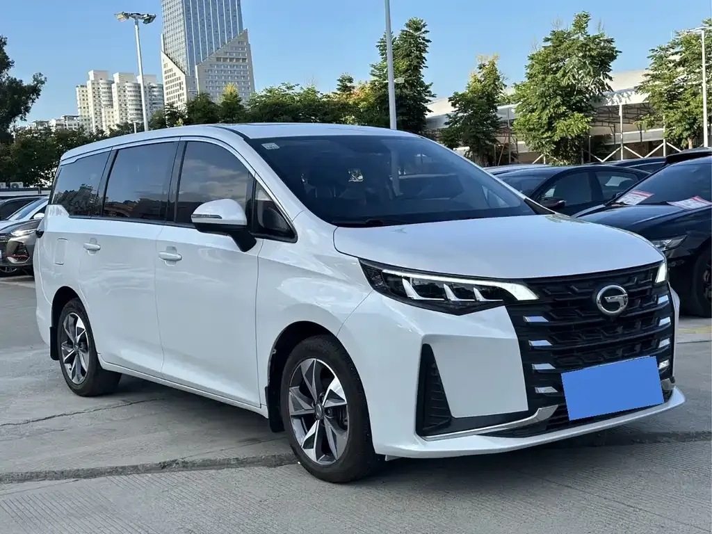GAC Motor Trumpchi M6 — фото 10