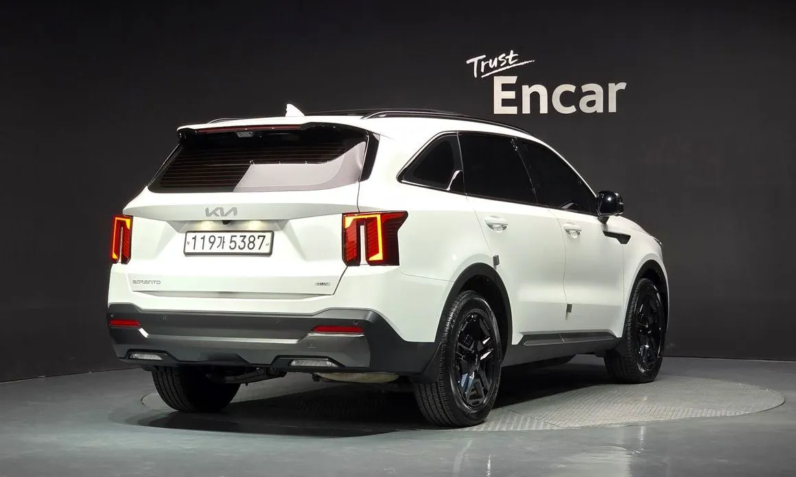 Kia Sorento — фото 7