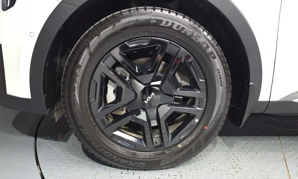 Kia Sorento — фото 6