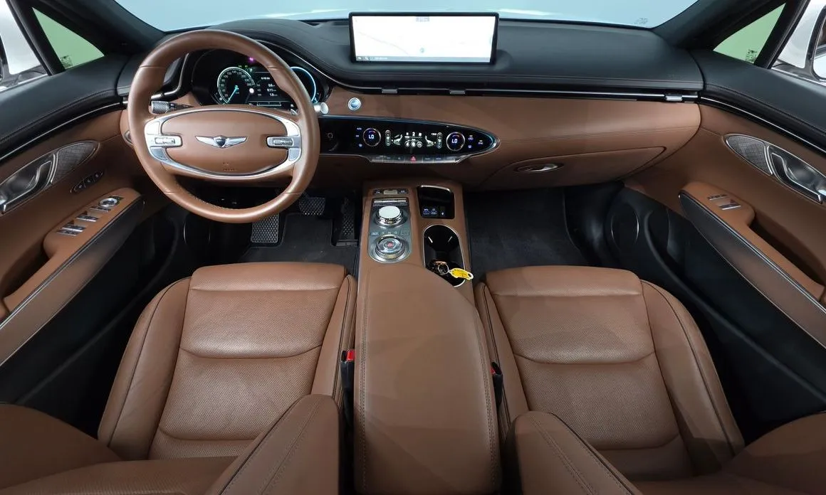 Genesis GV70 — фото 10
