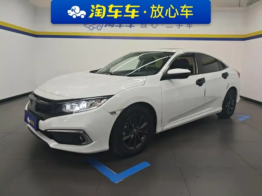 Honda Civic — фото 1