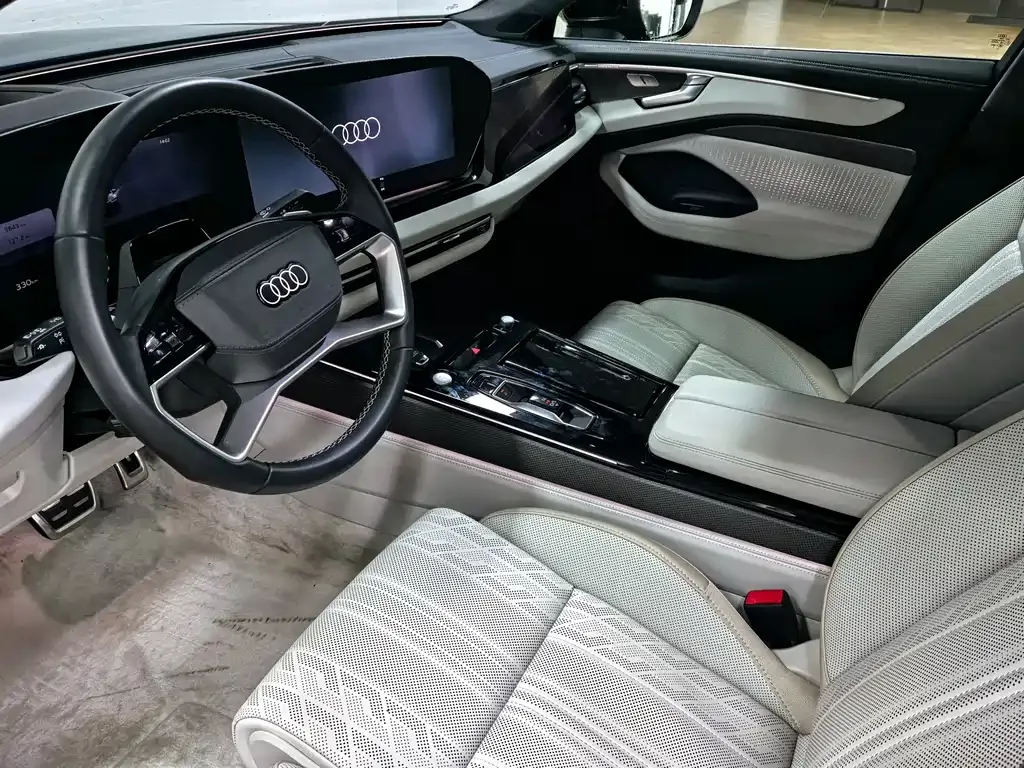 Audi A6L — фото 10