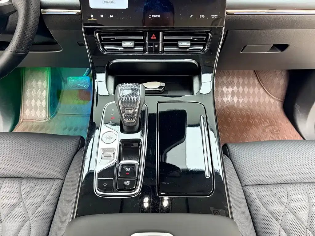 GAC Motor Trumpchi M8 — фото 3