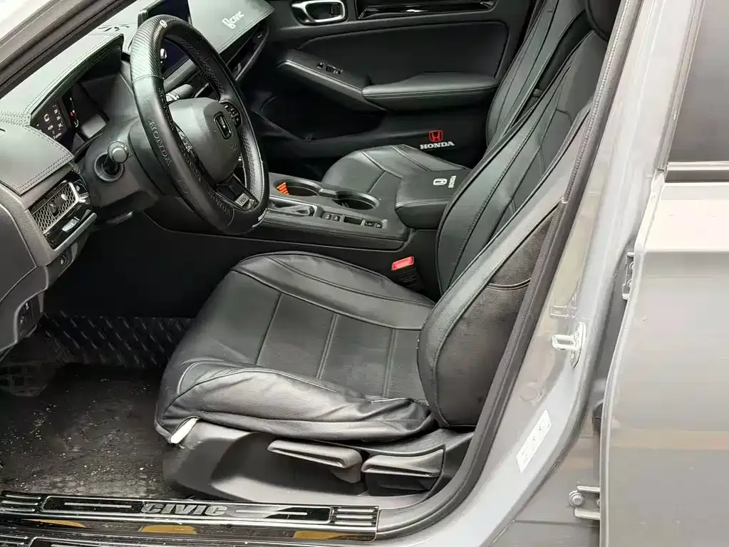 Honda Civic — фото 7