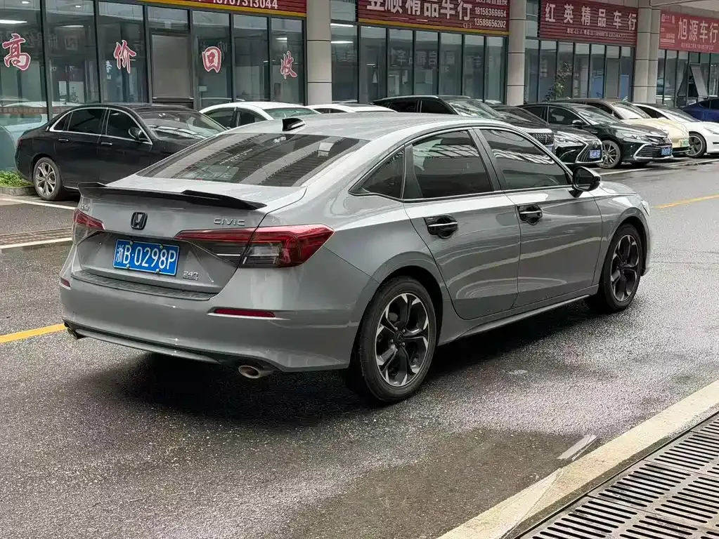 Honda Civic — фото 8