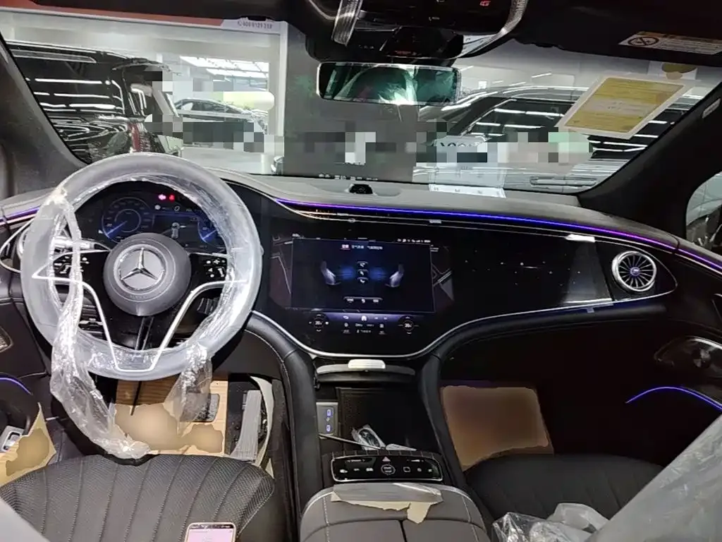 Mercedes-Benz EQS SUV — фото 10