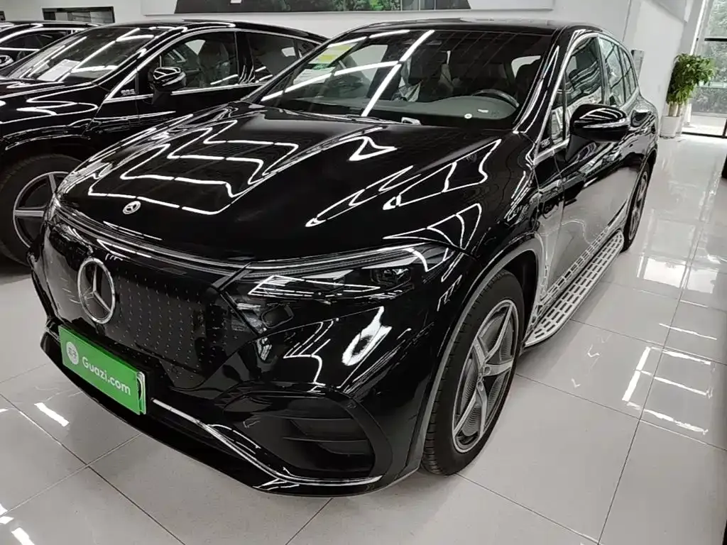 Mercedes-Benz EQS SUV — фото 4