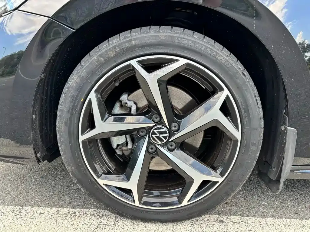 Volkswagen Passat — фото 5